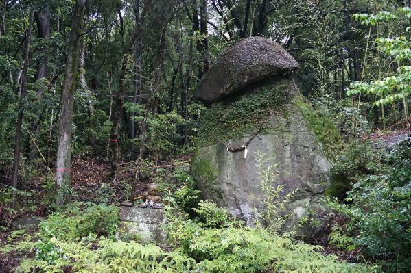 子授け岩-0