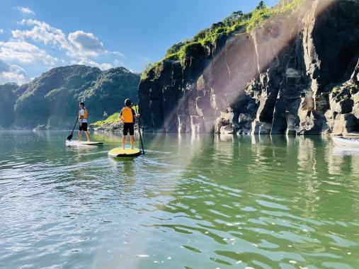 Canoe experience in the spectacular Sogi Falls area-7