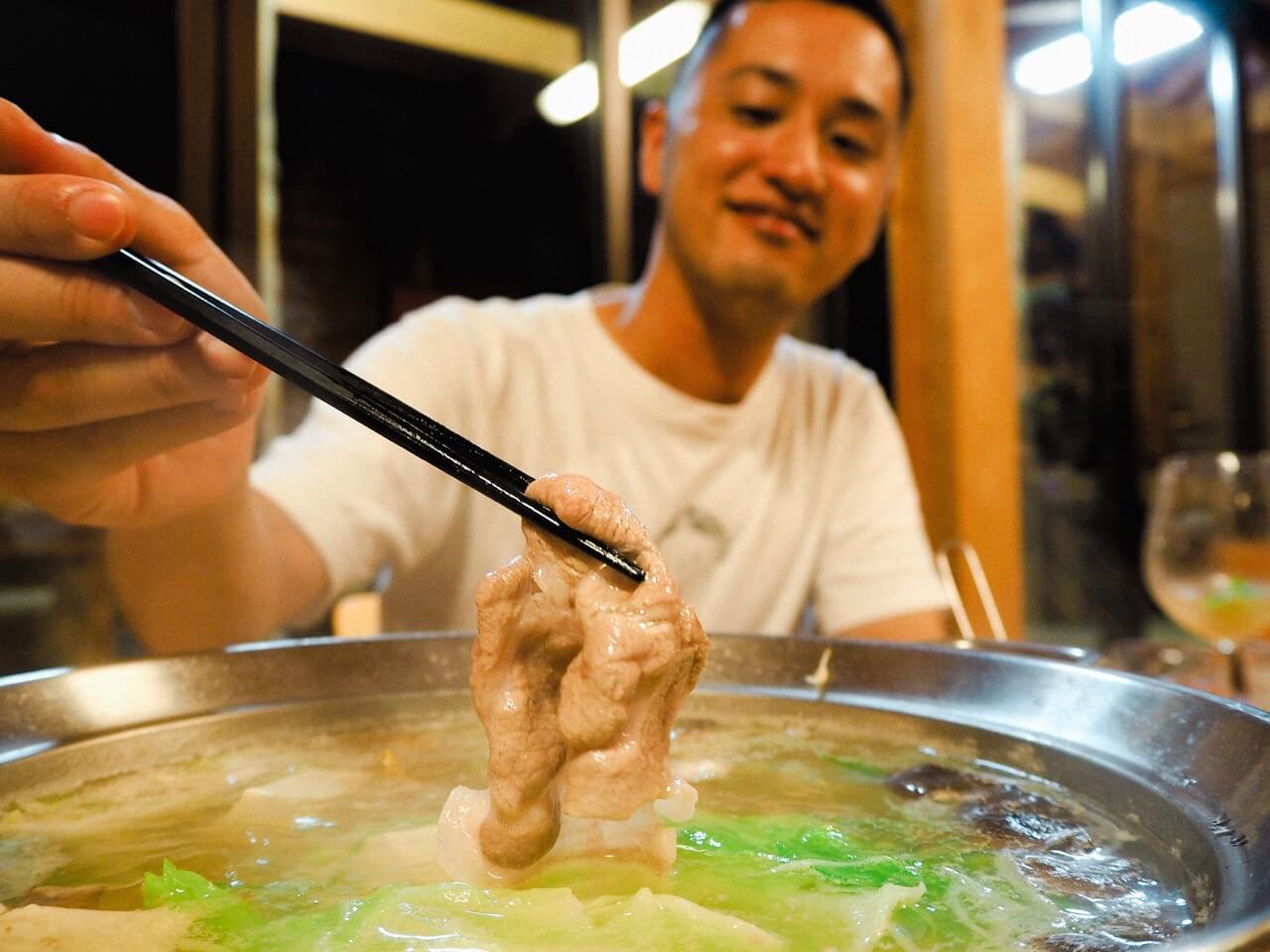 天空の牧場で食べる究極の黒豚堪能コース「沖田黒豚牧場」-1