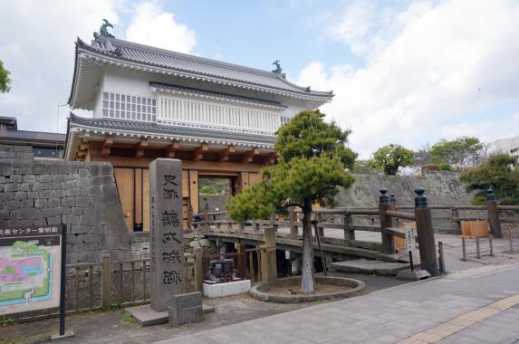 Goromon Gate (Tsurumaru Castle Ruins) / 鶴丸城御楼門④
